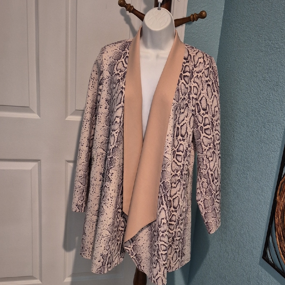 Feratelli Snake Print Open Front Cardigan. EUC. Sz L
